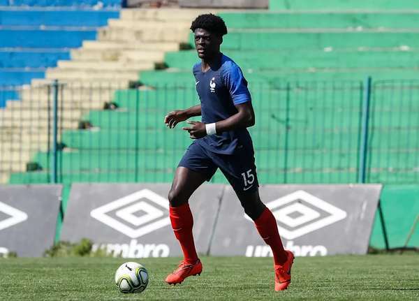 凯尔特人紧盯法甲中卫 为何必须加速追逐战